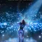 Idina Menzel Which Way to the Stage? fragman izle